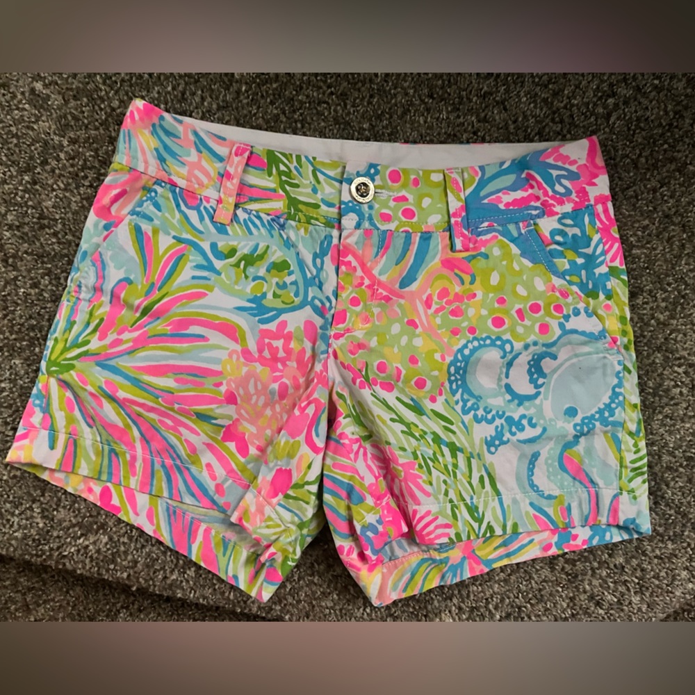 EUC Lilly Pulitzer Multi Lovers Coral Callahan Shorts Size 2